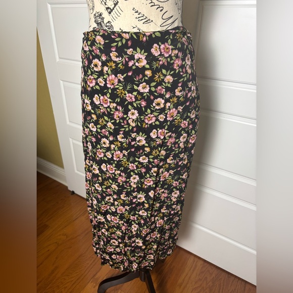 Reformation Black Floral Skirt Pink Hibiscus with Slit - Picture 1 of 8